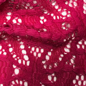 RENDA LOTUS CARMIM 92%POLIAMIDA 8%ELASTANO "DELICADO AO MANUSEIO"