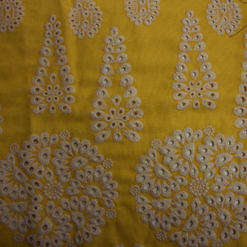 LINHO EC BORDADO BICOLOR AMELIA AMARELO PEQUI/CRU  35%POLIESTER 30%VISOSE 20%LINHO 15%ALGODÃO "DELICADO AO MANUSEIO"