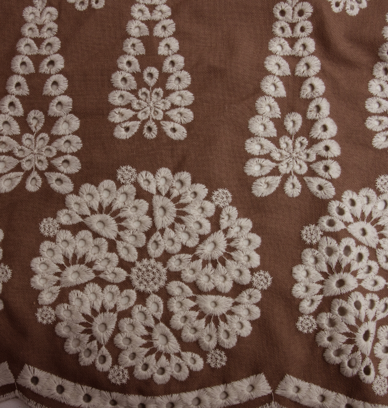 LINHO EC BORDADO BICOLOR BLOOM BELGA BROWN/ CRU  35%POLIESTER 30%VIS DELICADO