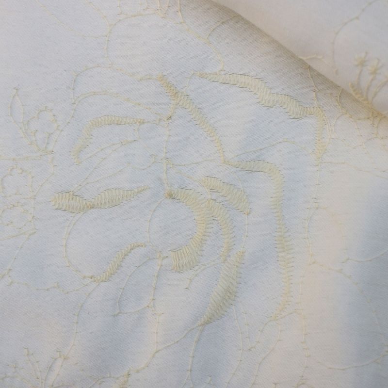 TWILL RAYON BORDADO ORQUIDEA OFF WHITE/CRU 85%VISCOSE 10%ALGODÃO 5%POLIESTER 